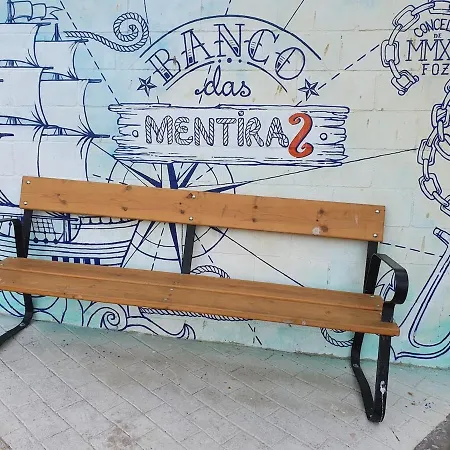 A Menos De Doscientos Metros De La Playa Foz