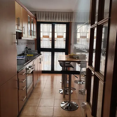 A Menos De Doscientos Metros De La Playa * Foz