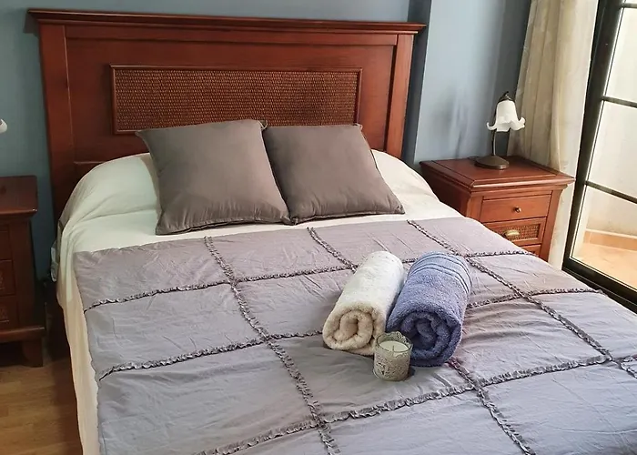 A Menos De Doscientos Metros De La Playa